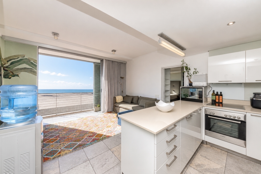 1 Bedroom Property for Sale in Foreshore Western Cape